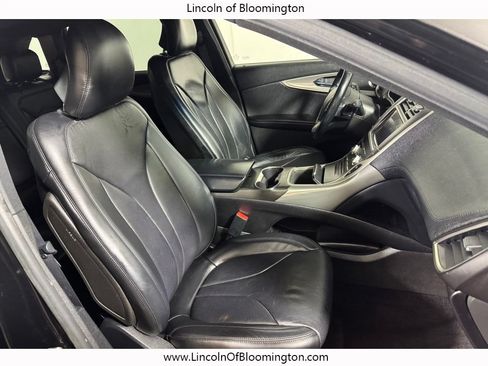Used 2017 Lincoln MKX Reserve AWD/4WD image 12