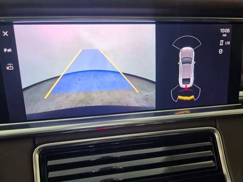 Used 2022 Porsche Panamera RWD image 20