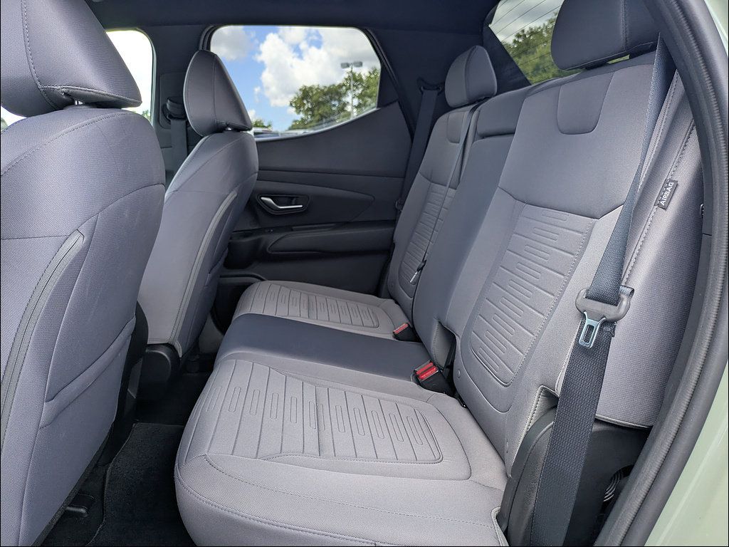 Used 2024 Hyundai Santa Cruz SEL FWD image 13