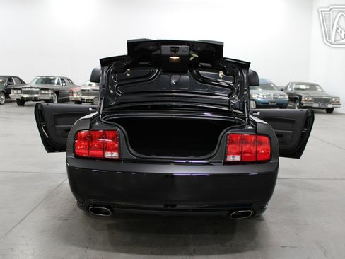 Used 2009 Ford Mustang GT image 38