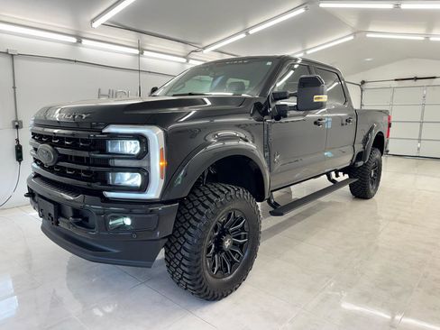 Used 2024 Ford F250 Lariat w/ Lariat Ultimate Package AWD/4WD image 1