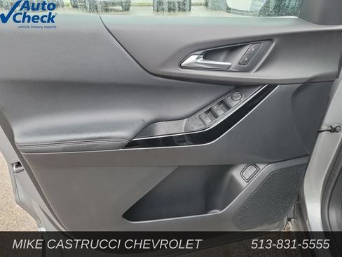 Used 2026 Chevrolet Equinox LT w/ Convenience Package II FWD image 25