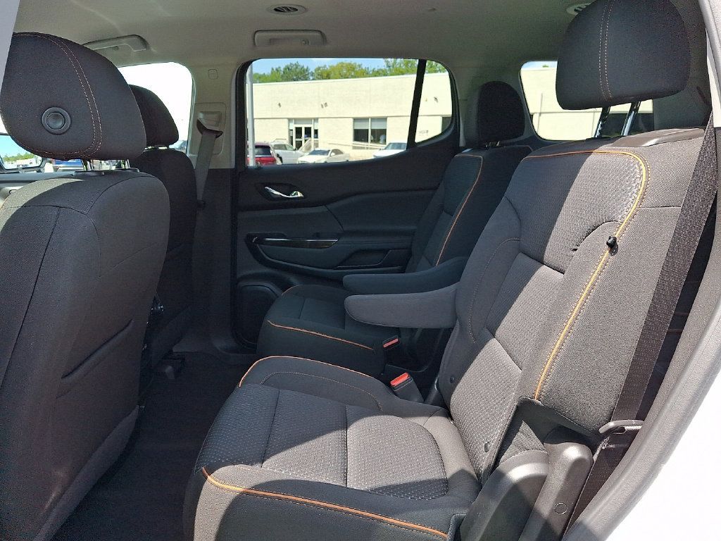 Used 2023 GMC Acadia AT4 AWD/4WD image 11