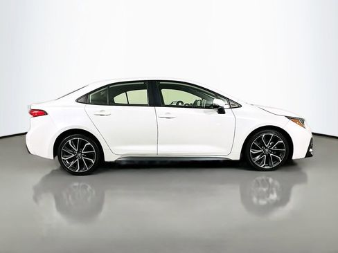 Used 2021 Toyota Corolla SE image 9