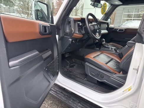 Used 2024 Ford Bronco Outer Banks image 14