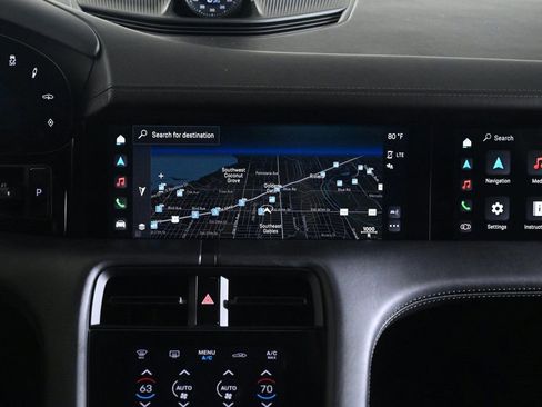 Certified 2022 Porsche Taycan 4 Cross Turismo image 15