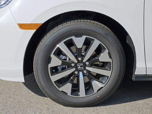 New 2026 Honda Odyssey EX-L image 9