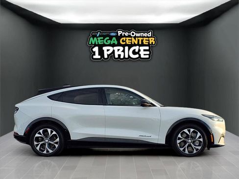 Used 2021 Ford Mustang Mach-E Premium image 31