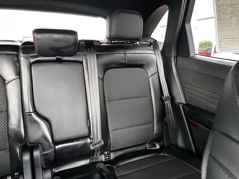 Certified 2025 Ford Escape ST-Line w/ Tech Pack #1 FWD image 14