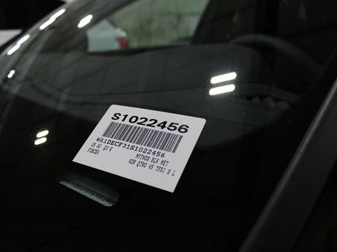 New 2025 Audi Q3 2.0T Premium image 32