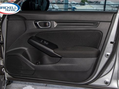 Used 2025 Honda Civic Sport image 12