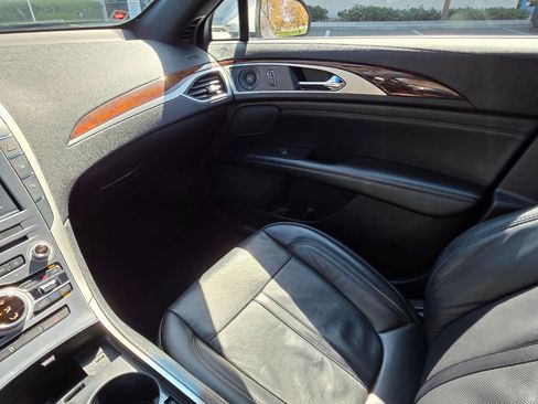 Used 2020 Lincoln MKZ Reserve image 31