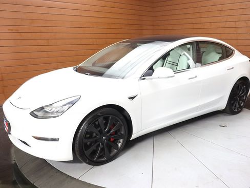 Used 2020 Tesla Model 3 Performance image 16