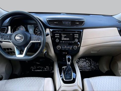 Used 2017 Nissan Rogue S FWD image 15