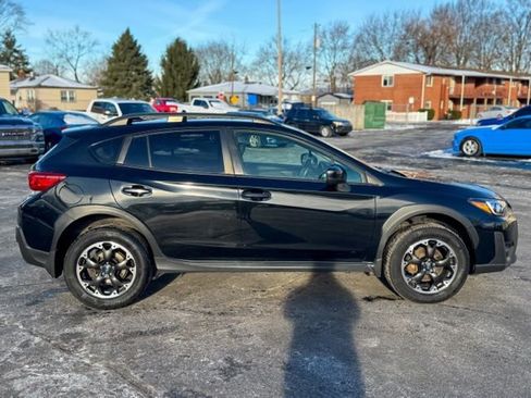 Used 2022 Subaru Crosstrek 2.0i Premium w/ Popular Package #4 image 9