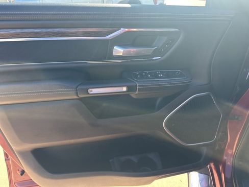 Used 2019 RAM 1500 Laramie image 17