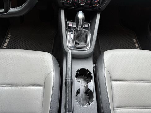Used 2016 Volkswagen Jetta SEL Premium FWD image 28