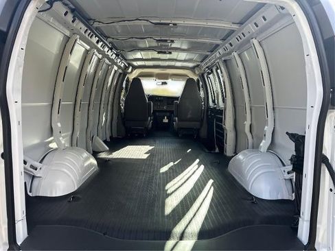 New 2025 GMC Savana 3500 Extended w/ Driver Convenience Package image 13