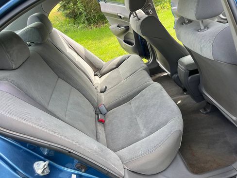 Used 2011 Honda Civic LX image 6