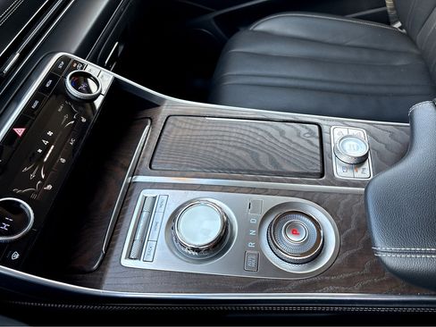 Used 2024 Genesis GV80 2.5T image 8