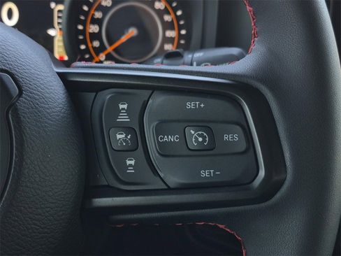 Used 2024 Jeep Wrangler Unlimited Rubicon w/ XTREMEE 35" Tire Package image 19