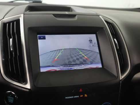 Used 2020 Ford Edge SEL image 6