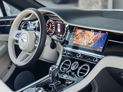 Certified 2024 Bentley Continental GT image 33