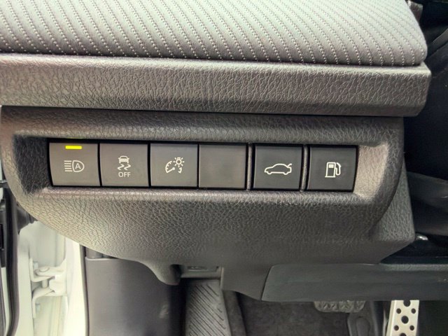 Certified 2026 Toyota Camry Hybrid FWD image 6