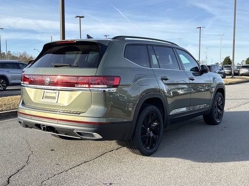New 2026 Volkswagen Atlas SE image 5