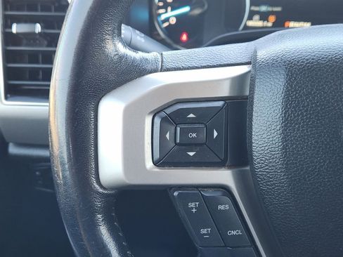 Used 2020 Ford F150 Lariat image 28