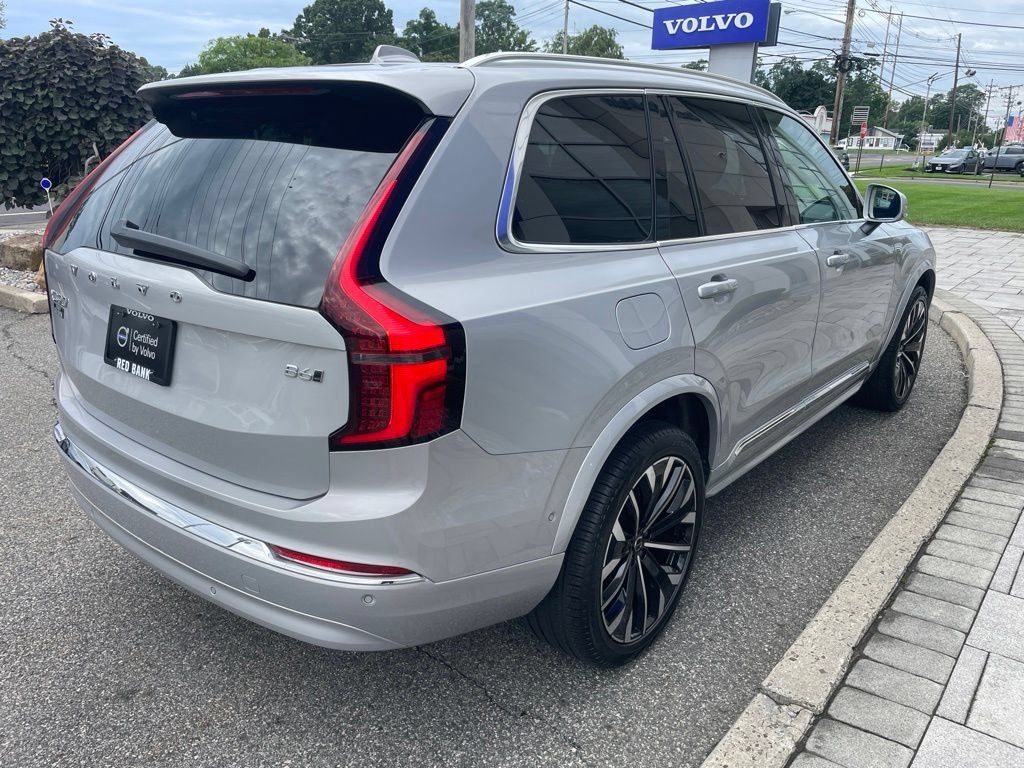 Used 2025 Volvo XC90 B6 Plus AWD/4WD image 5