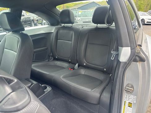 Used 2014 Volkswagen Beetle 1.8T FWD image 19
