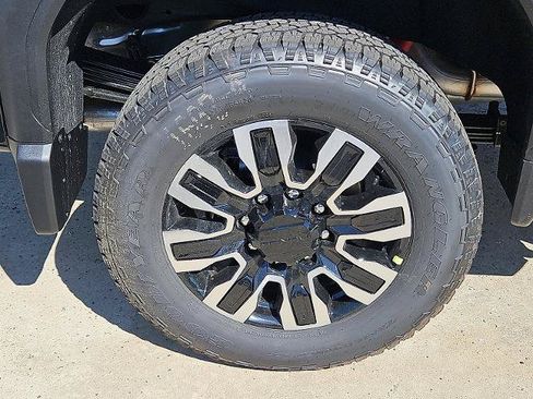 New 2026 GMC Sierra 2500 Denali Ultimate AWD/4WD image 7