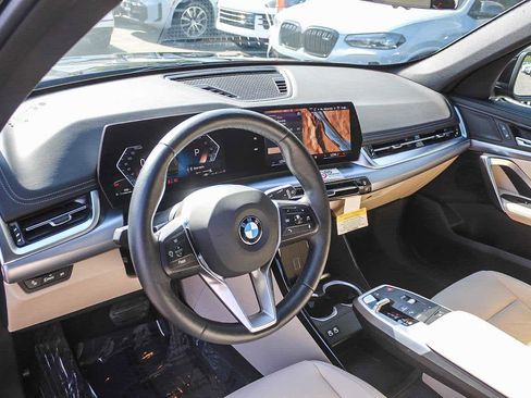 Used 2025 BMW X1 xDrive28i w/ Convenience Package image 17