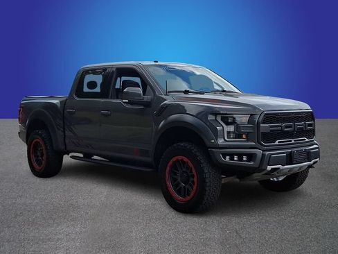 Used 2018 Ford F150 Raptor w/ Equipment Group 802A Luxury AWD/4WD image 3
