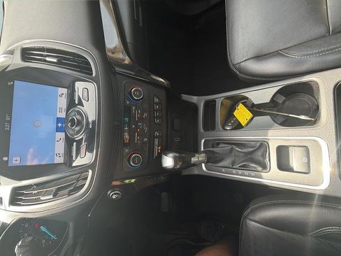 Used 2017 Ford Escape Titanium w/ Equipment Group 301A AWD/4WD image 19