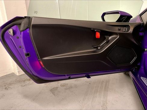 Used 2024 Lamborghini Huracan Tecnica image 19