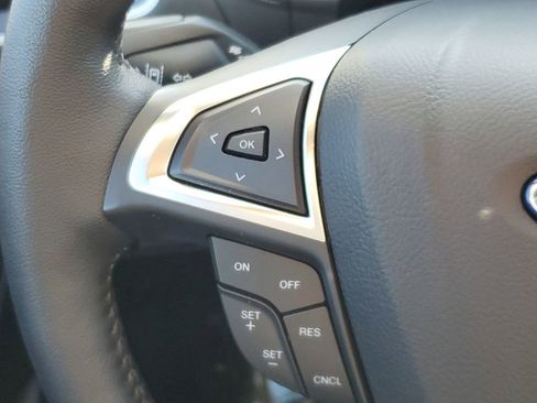 Used 2024 Ford Edge SEL w/ Convenience Package image 13