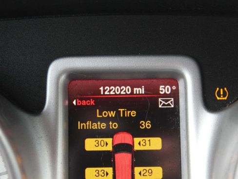 Used 2014 Dodge Journey SXT image 9