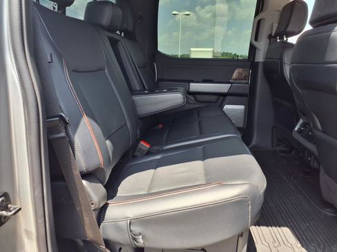 Used 2024 Ford F550 4x4 Crew Cab Super Duty image 10