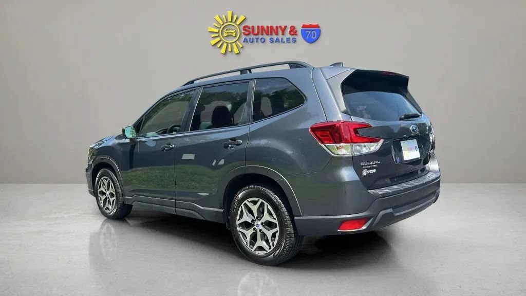 Used 2020 Subaru Forester Premium AWD/4WD image 6