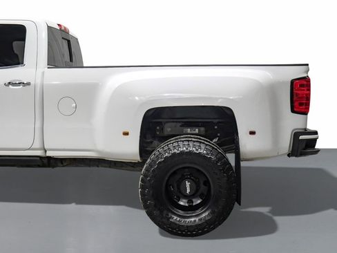 Used 2019 Chevrolet Silverado 3500 LTZ w/ Duramax Plus Package image 11