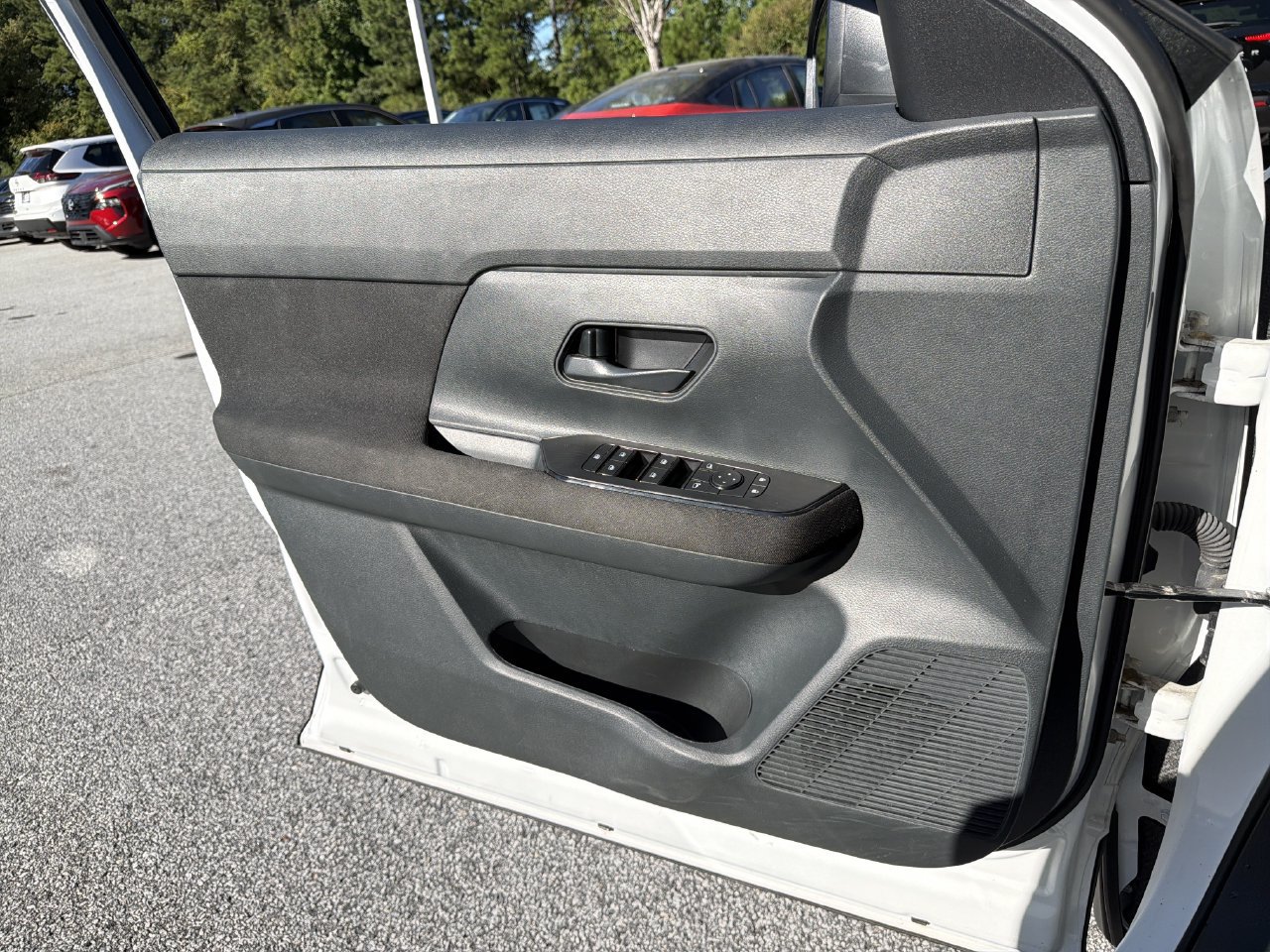 Used 2025 Nissan Kicks S FWD image 15