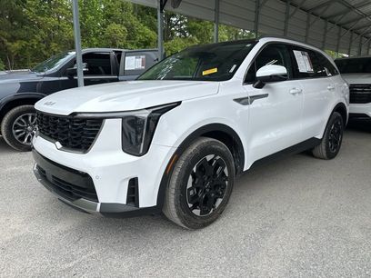 Used 2025 Kia Sorento S w/ Panoramic Sunroof Package