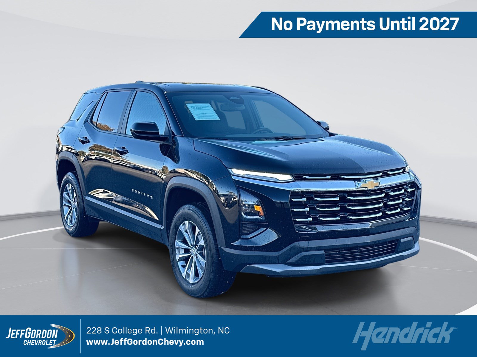 Used 2025 Chevrolet Equinox LT FWD image 1