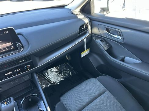 New 2026 Nissan Rogue SV image 9