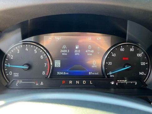 Used 2022 Ford Explorer XLT w/ Equipment Group 202A AWD/4WD image 19