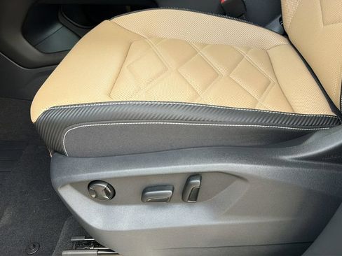 New 2026 Volkswagen Atlas Cross Sport SE FWD image 16