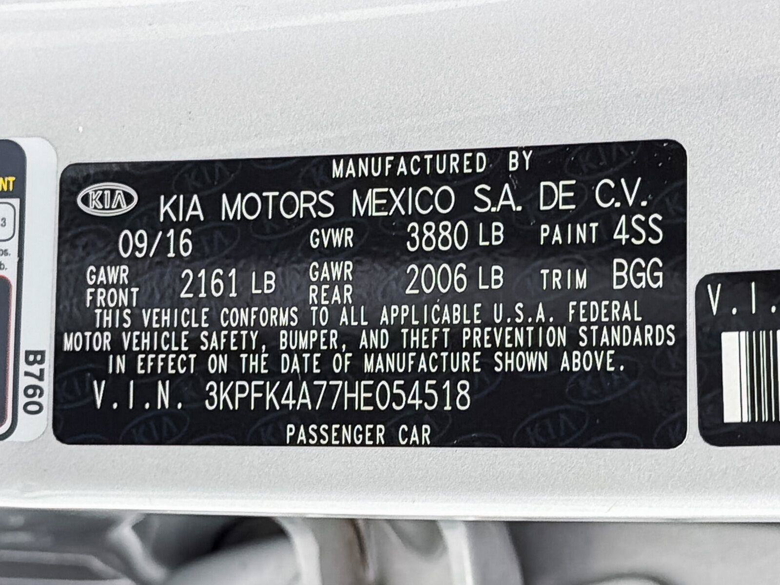 Used 2017 Kia Forte LX FWD image 17