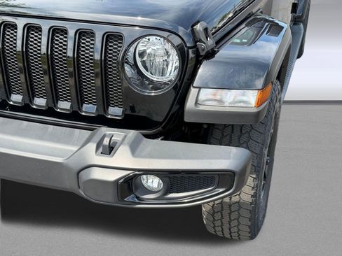 Used 2021 Jeep Wrangler Unlimited Sahara AWD/4WD image 10